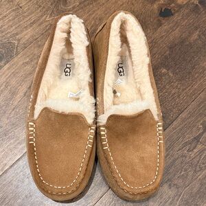 UGG Ansley Chestnut Suede Slippers with Plush Lining